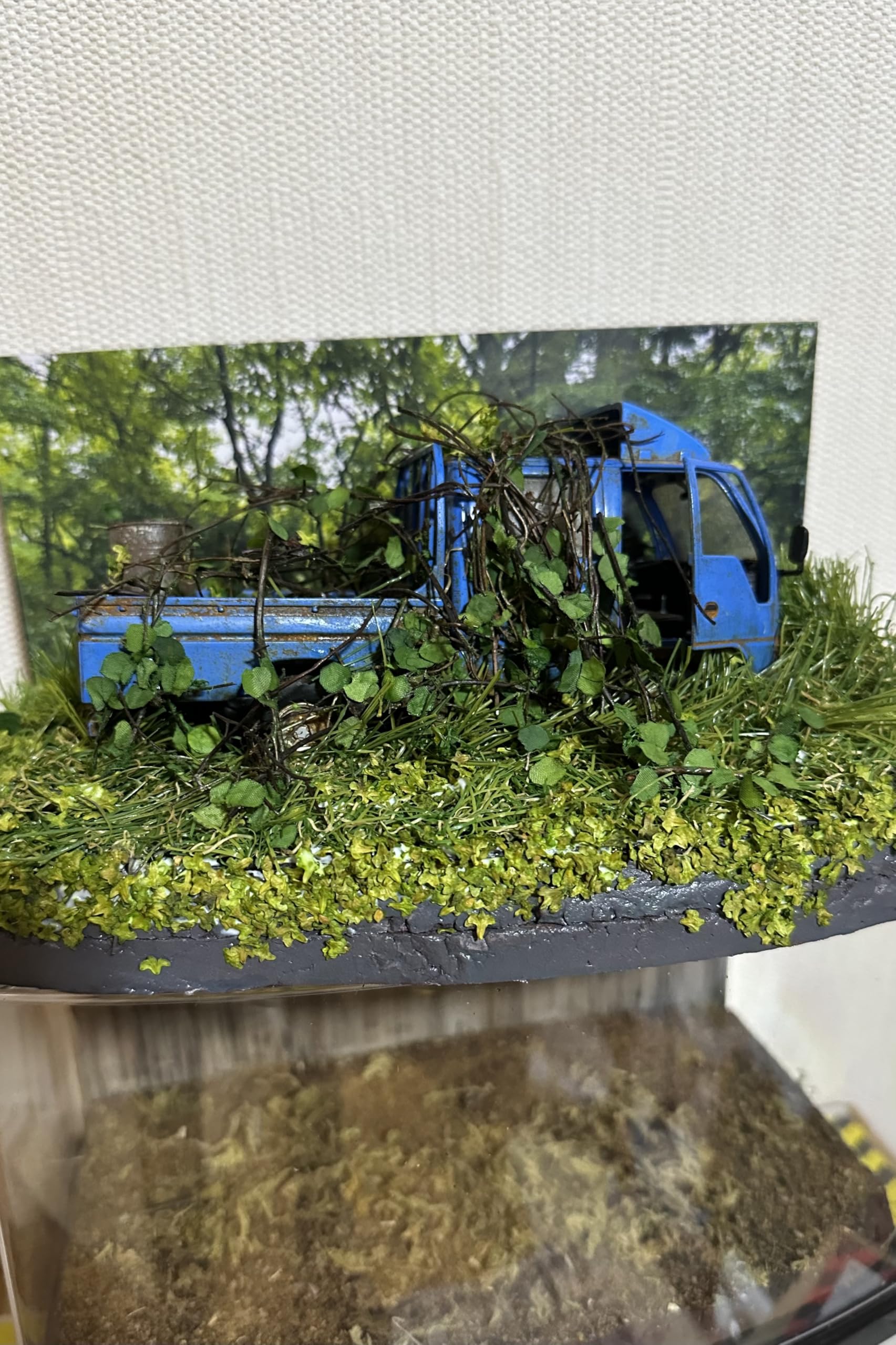 Amazon.co.jp: 草ヒロ 自作ジオラマ完成品 : ホビー